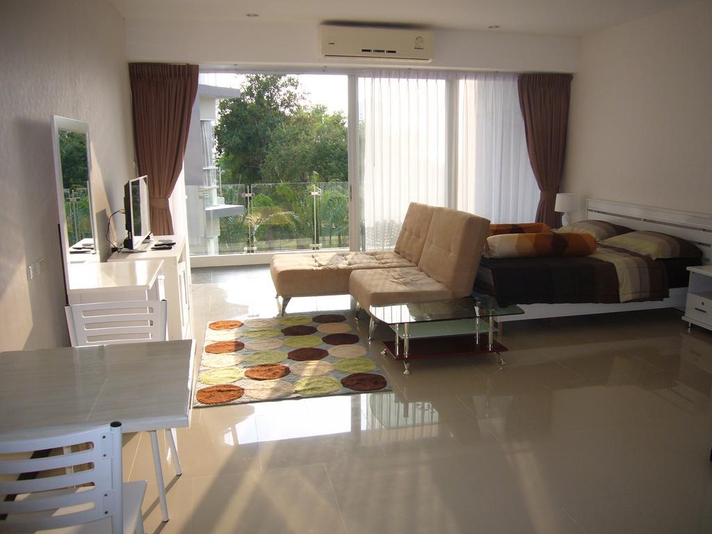 Chic Condominium Unit A303, A306, A307, A308, A406 Karon 외부 사진