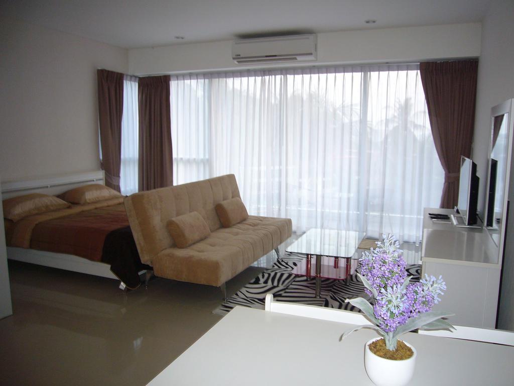 Chic Condominium Unit A303, A306, A307, A308, A406 Karon 외부 사진
